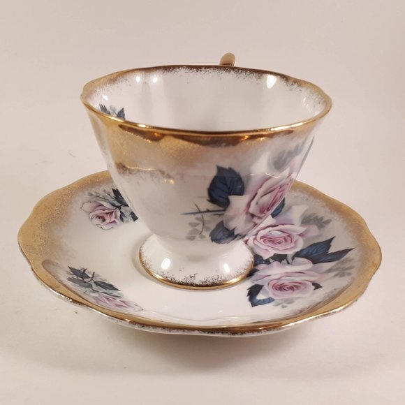 Pretty Pretty Royal Standard pink rose and heavy gold teacup and saucer - Picture 6 of 9